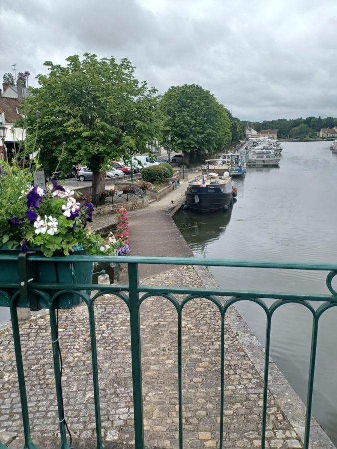 Entre Loire Et Canal Briare Luaran gambar